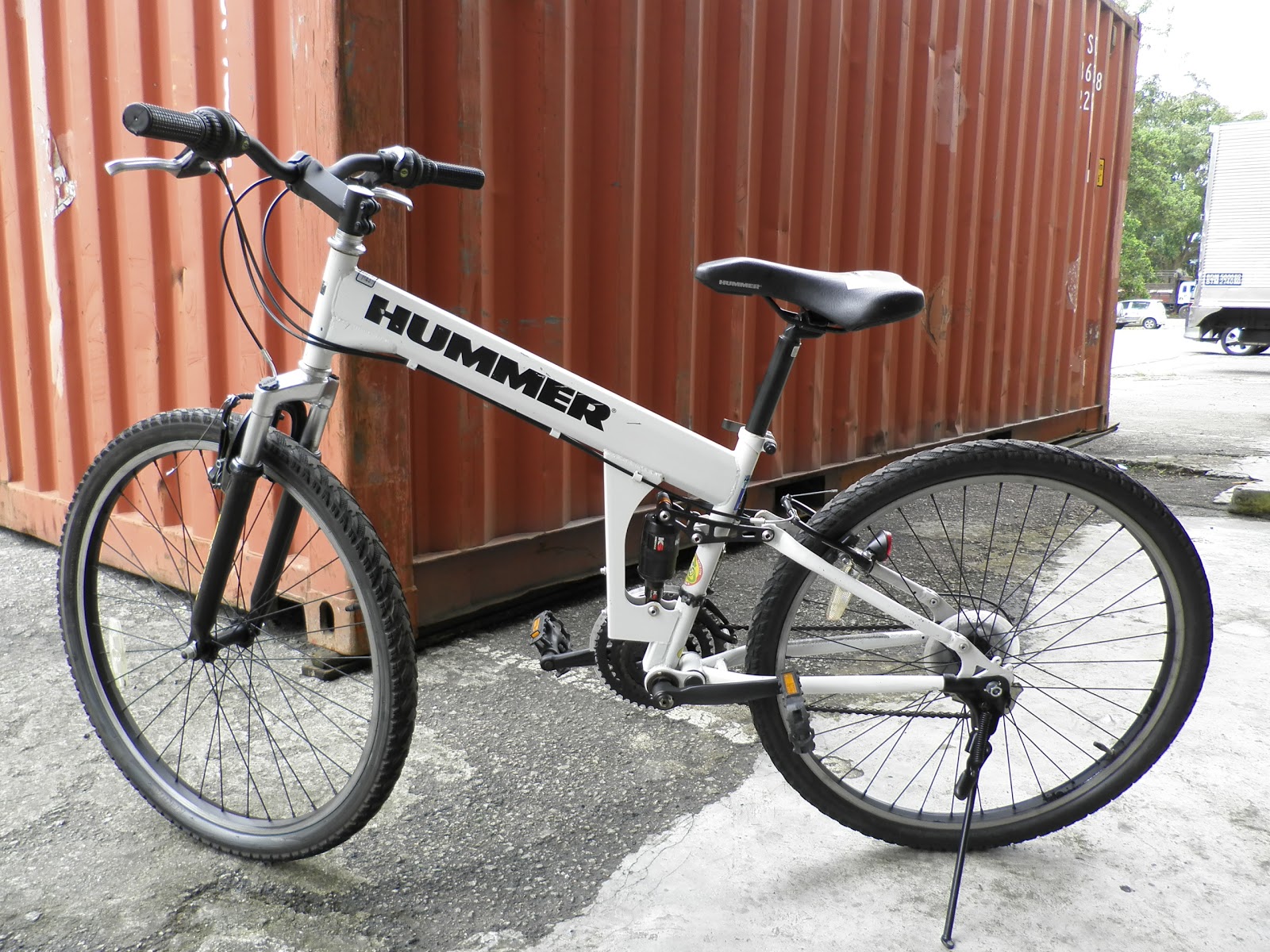 this bike brands is hummer this bike come with 6x3 speed shimano ...