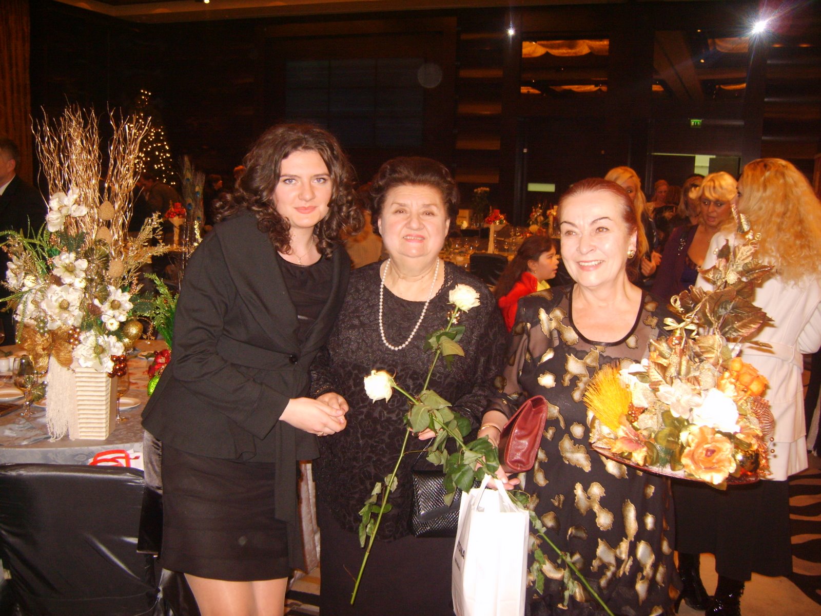 [S8006070.JPG]