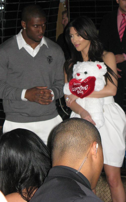 [kim-kardashian-and-reggie-bush-4.jpg]