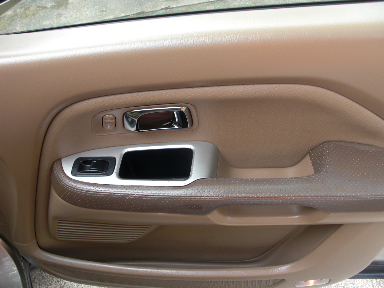 Honda Pilot 2nd Row Seat