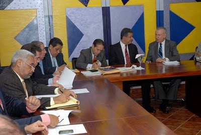 [ComitePoliticoPLD6[1].jpg]