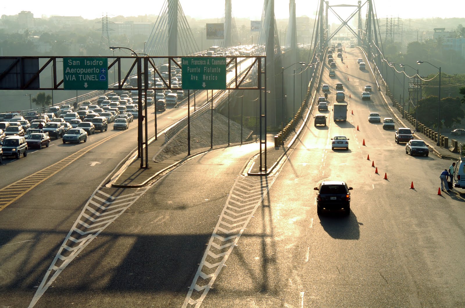 [Contraflujo_1[1].jpg]