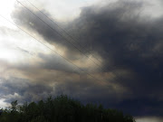cloud from fire storm over North Pole ~ July 25, 2009
