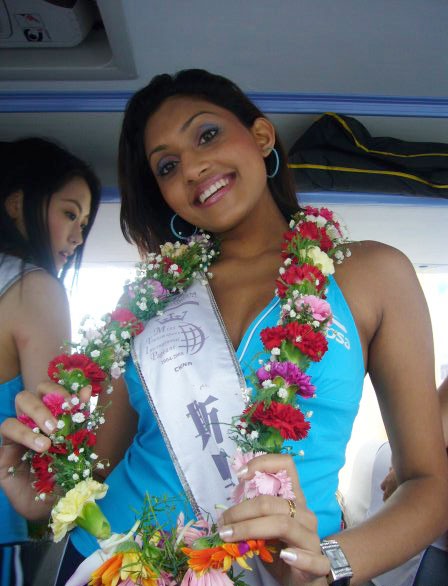 aruni_rajapaksha@+srimodel.blogspot.com.jpg
