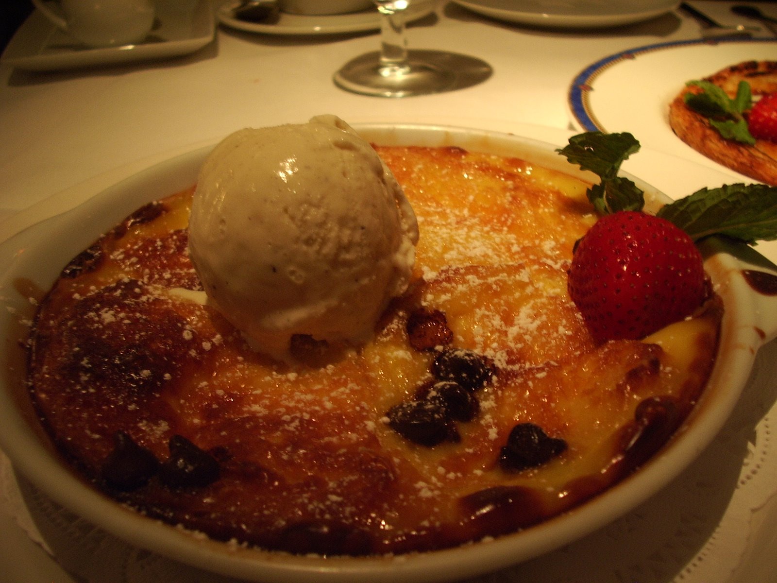 [Le+Bistro+CC+Bread+Pudding.jpg]