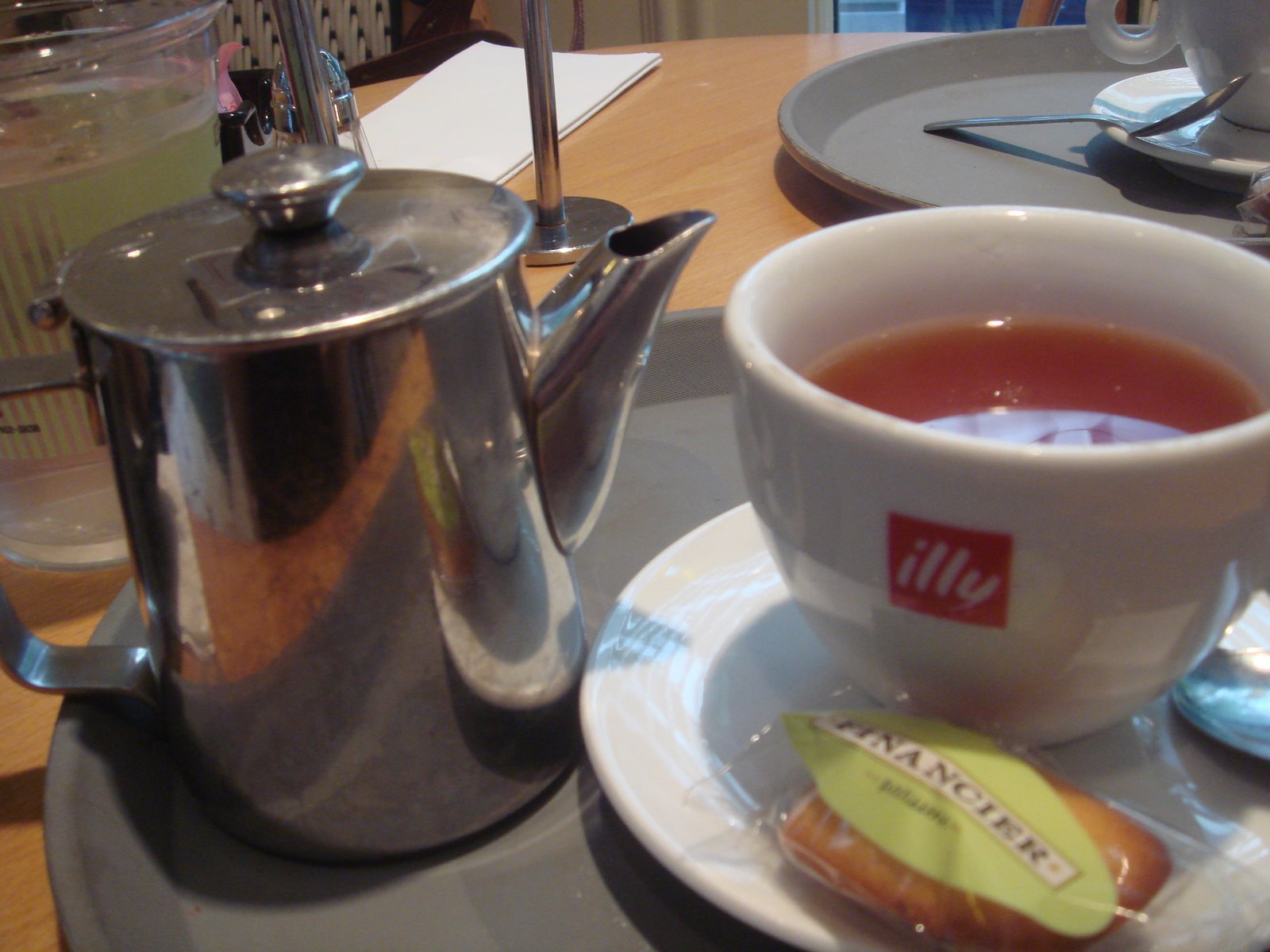 [Financier+tea.jpg]
