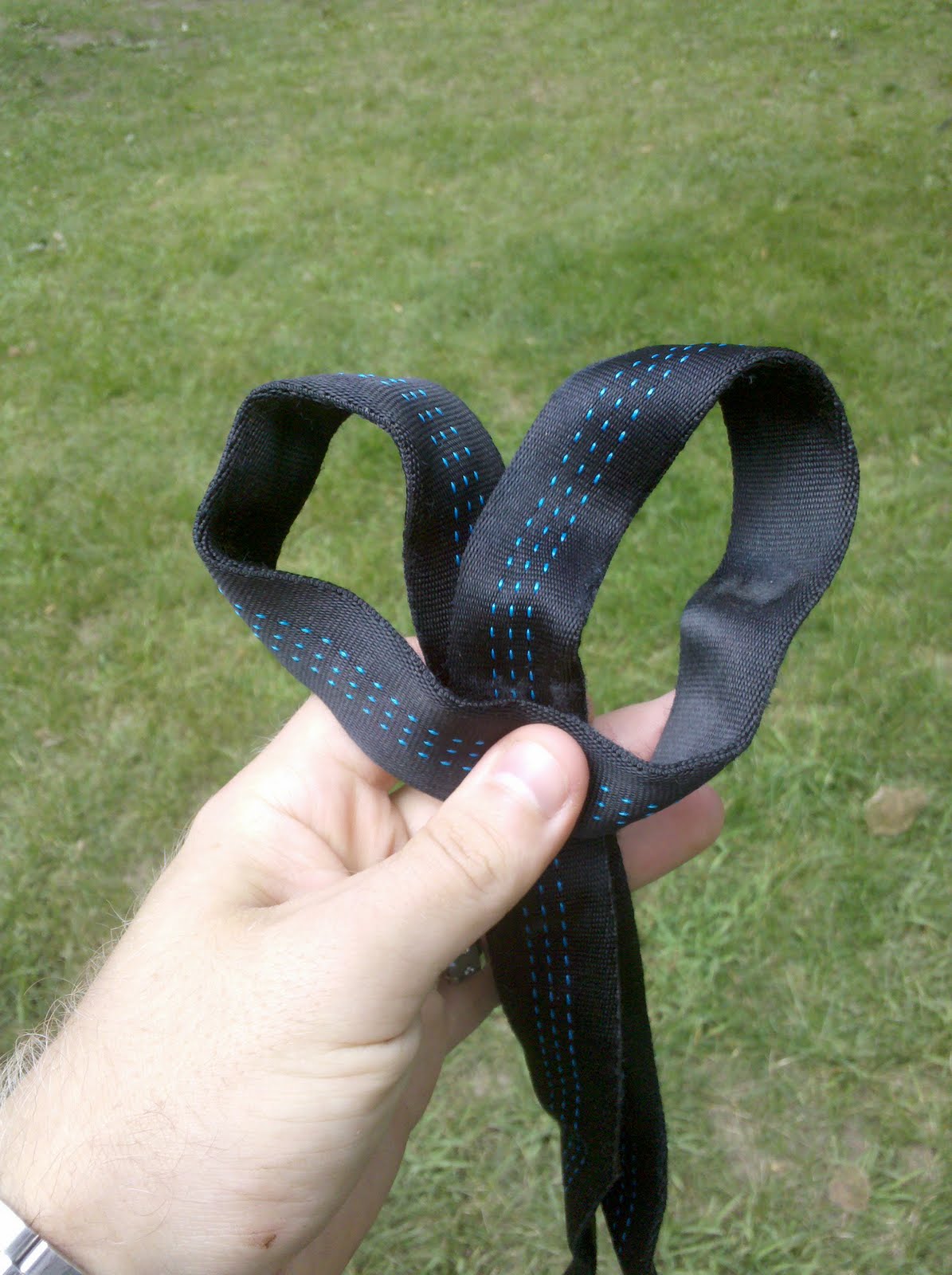 How to Slack How to set up a slackline