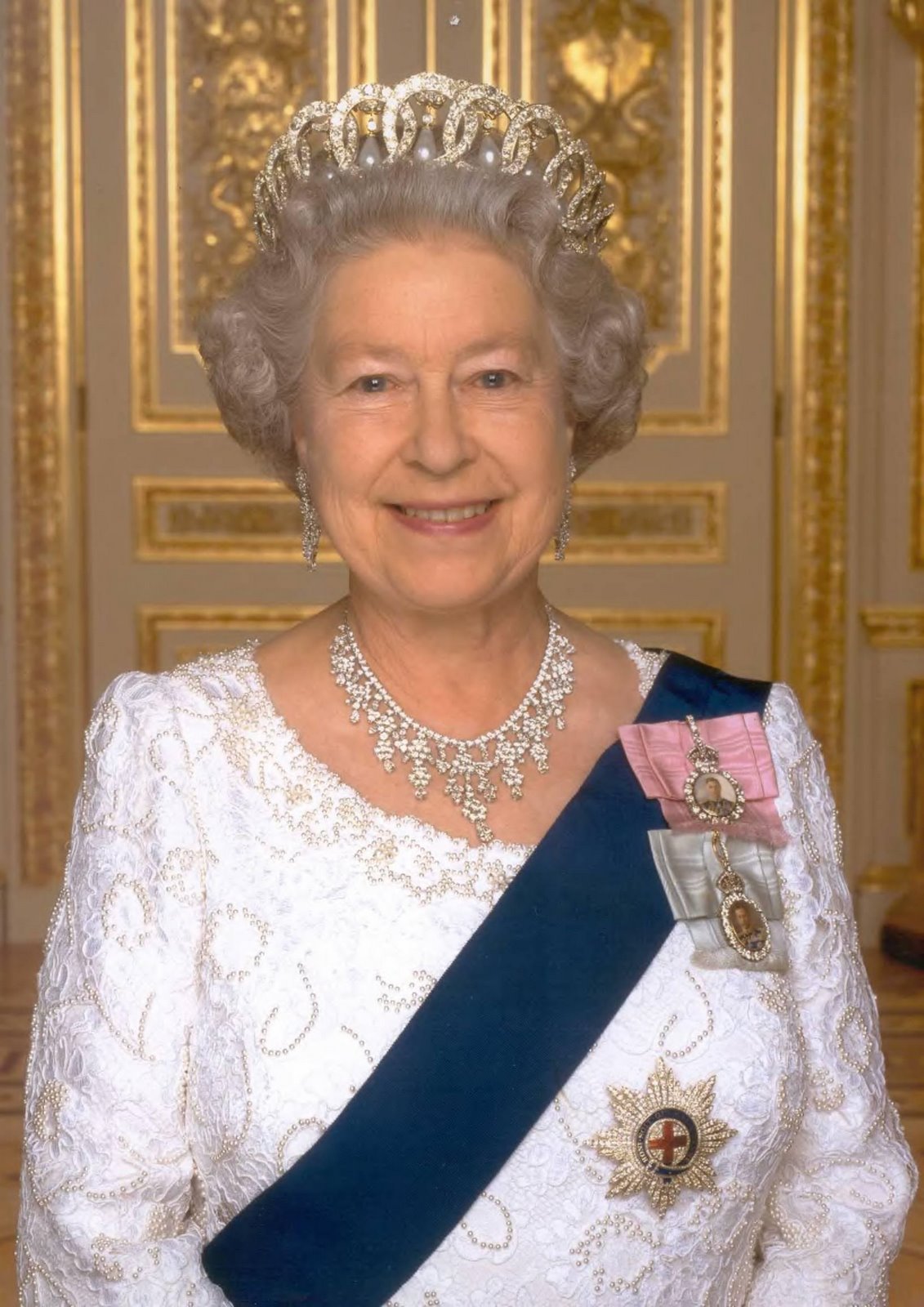 [Her+Majesty+Queen+Elizabeth+II.jpg]