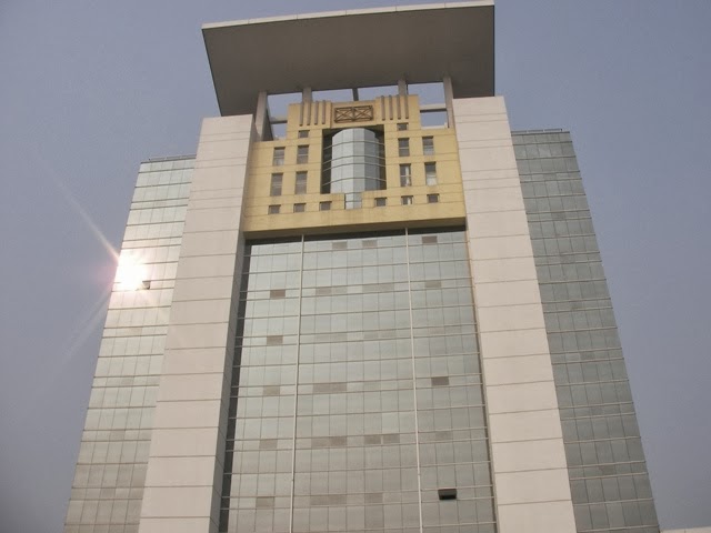 [SANY0064.JPG]