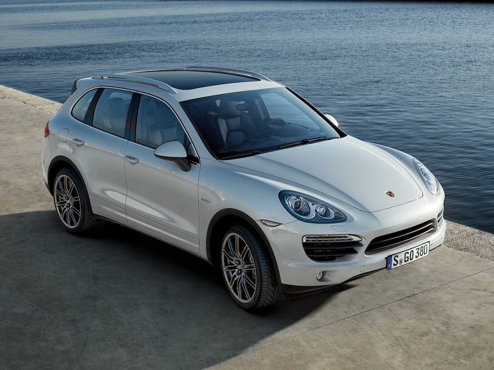 goautobots: Porsche Cayenne 2011