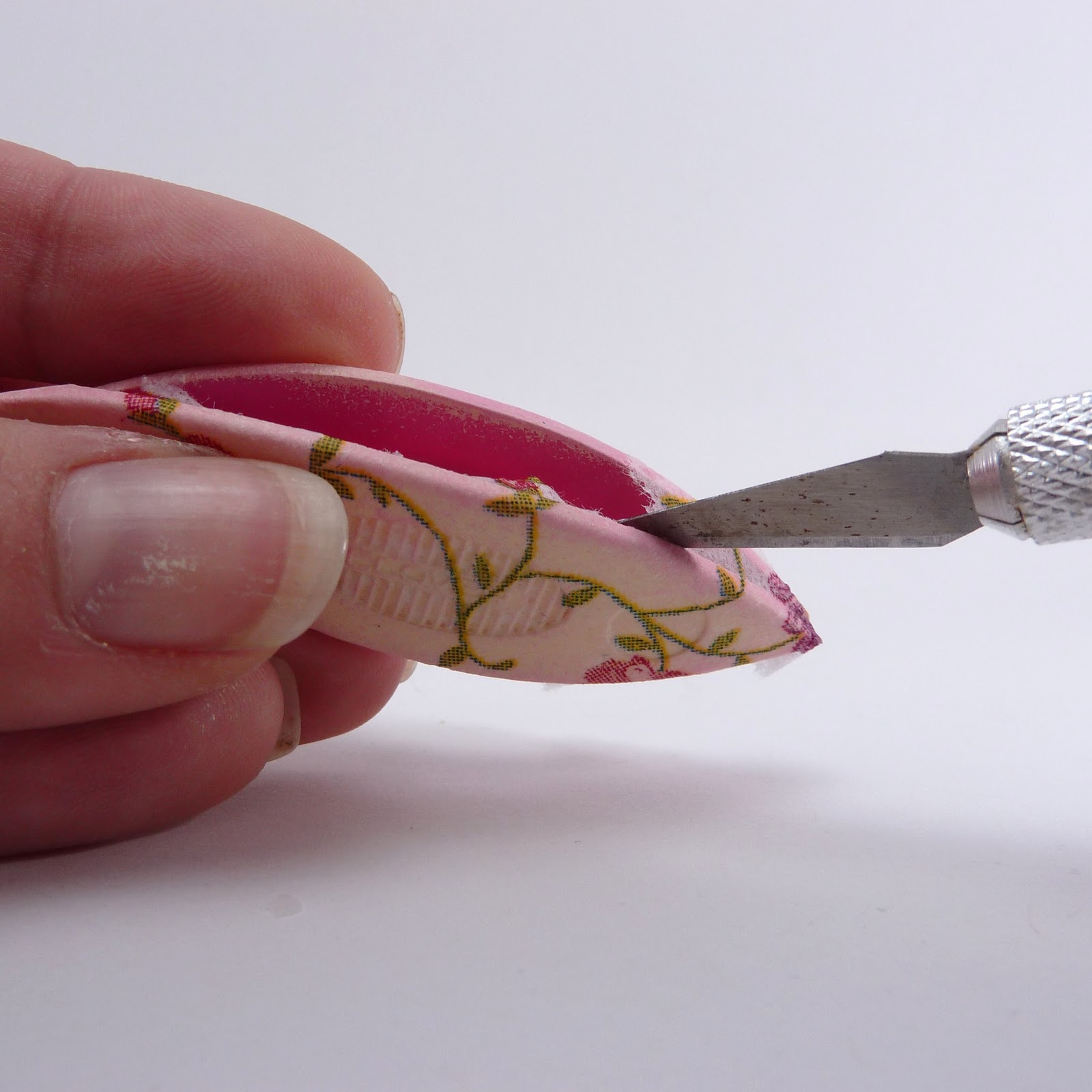 Decoromana How to decoupage a tatting shuttle? Tutorial