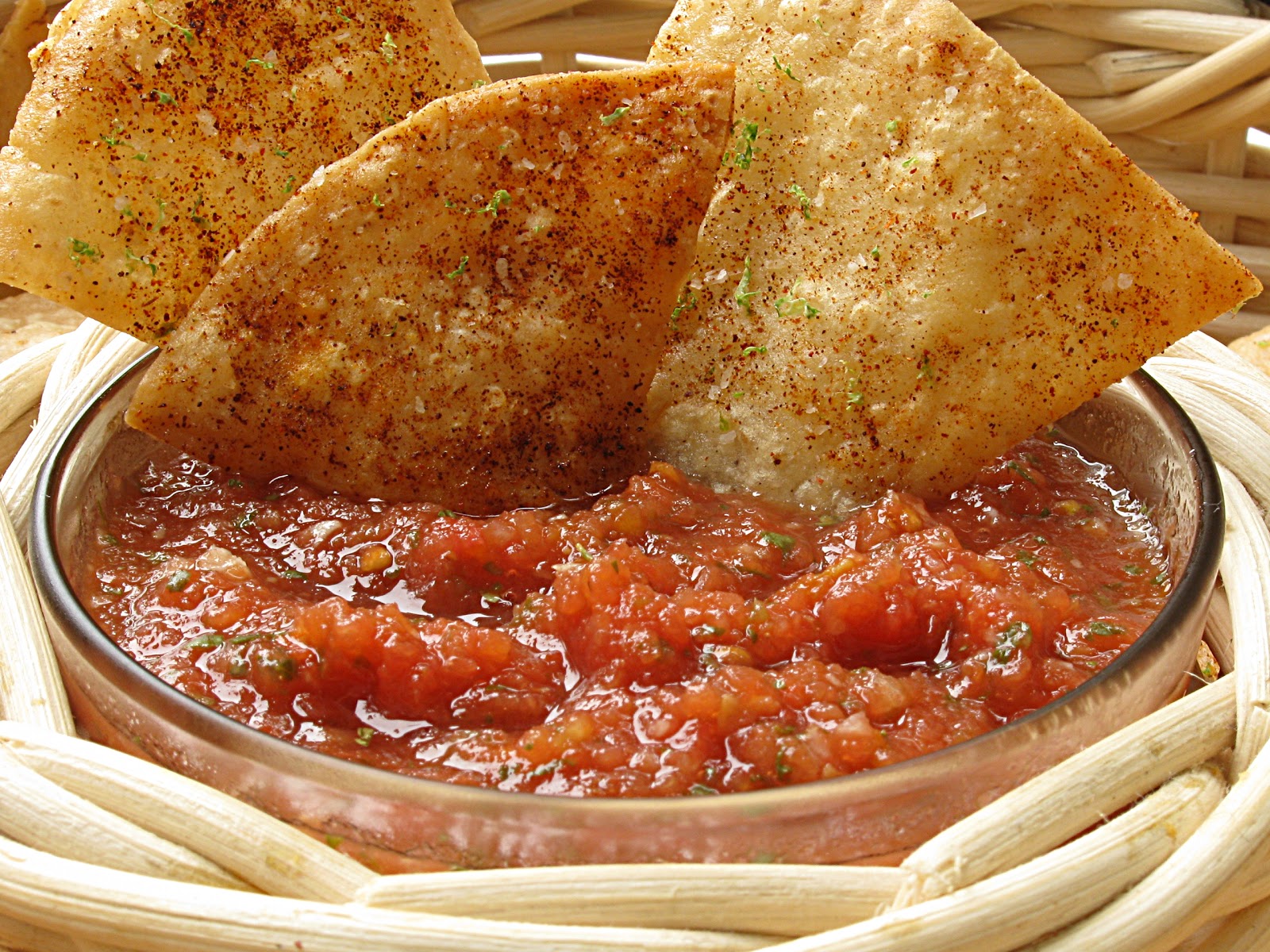 All That Splatters Foodie Friday Seasoned Tortilla Chips & Homemade Salsa