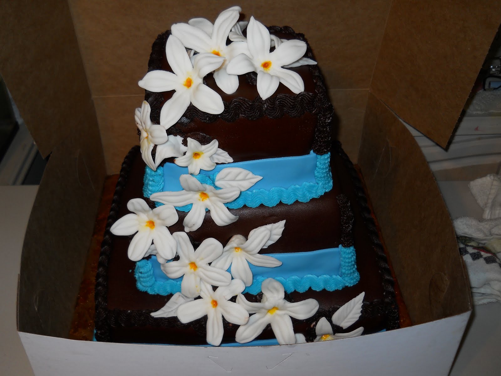Cake ♥ Lovers Jasmine Flower Cake