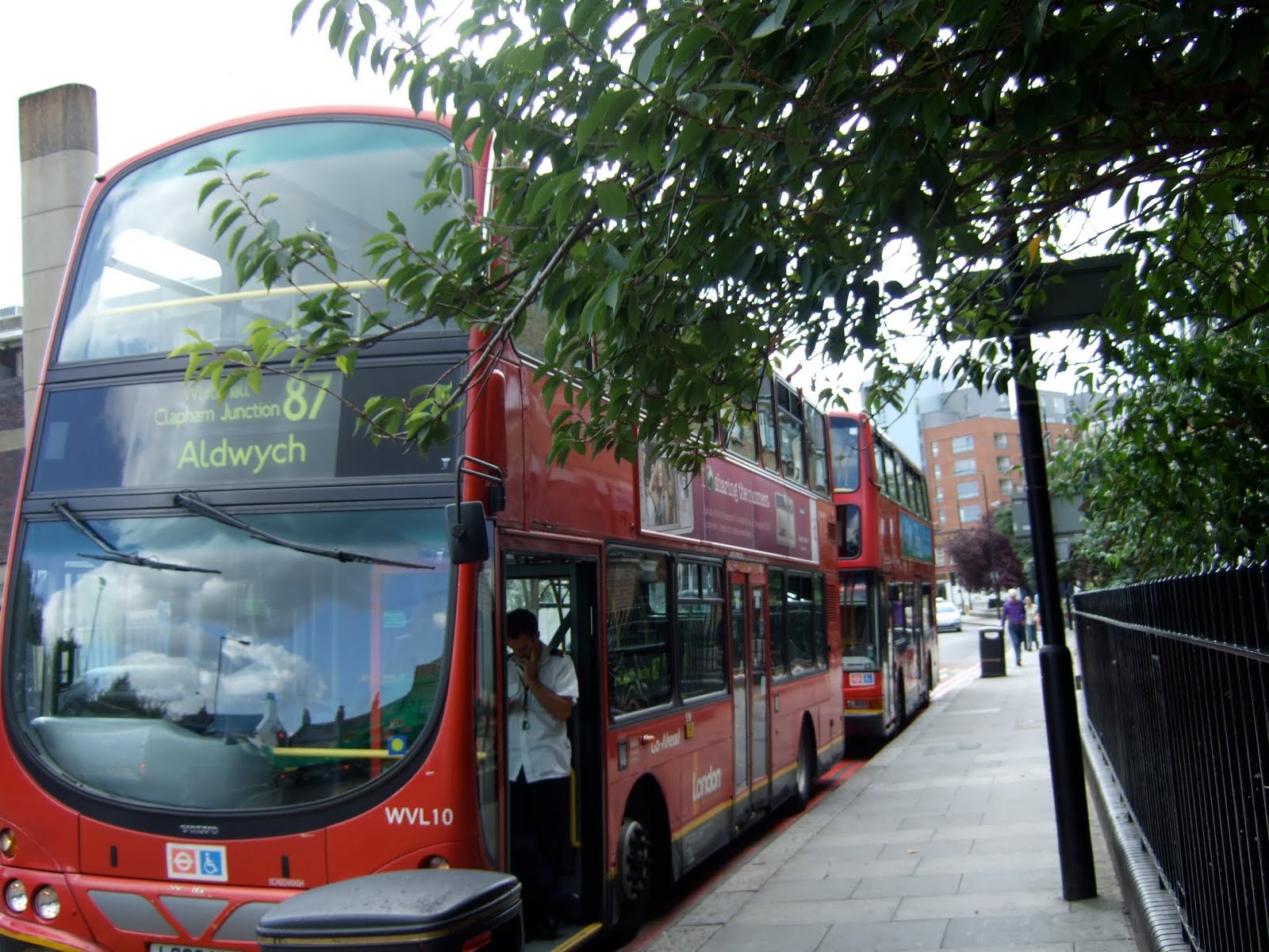 London buses one bus at a time the return The Number 87 Route