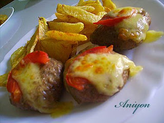 recipes - meatballs with yellow cheese and tomato