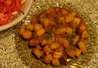 Mâncare de cartofi cu vită și cu măsline