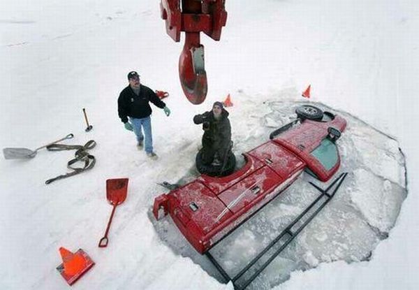 strange-car-crash-34.jpg