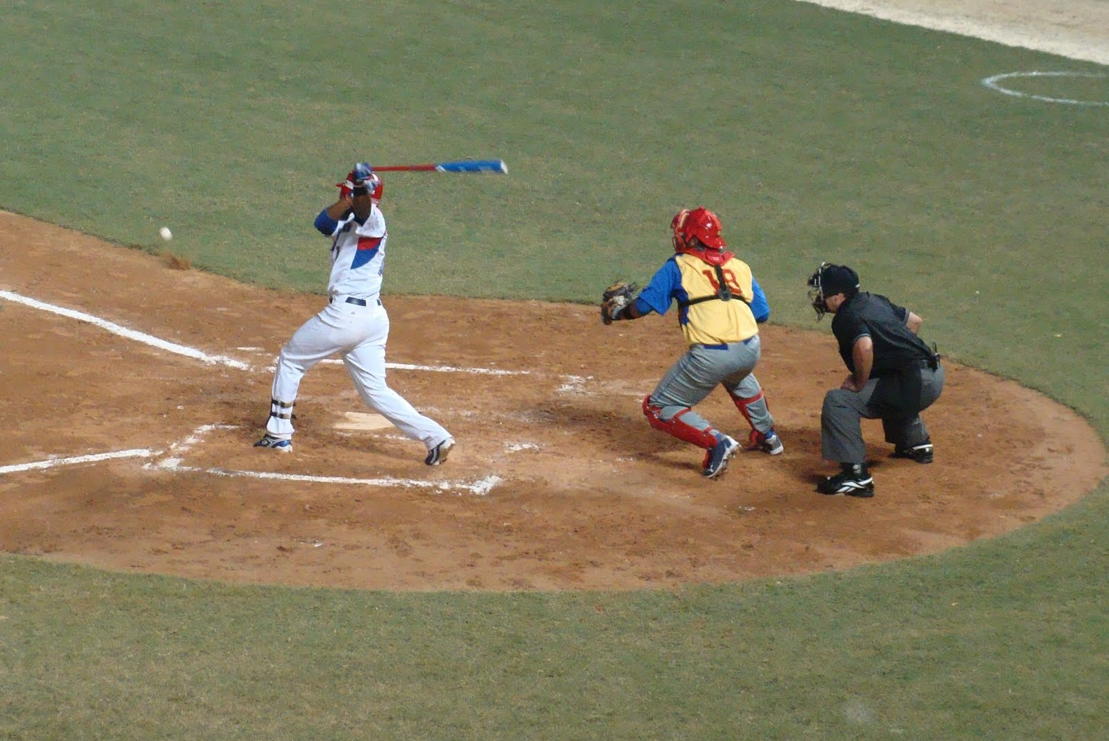 JUEGOS CENTROAMERICANOS MAYAGUEZ 2010 (FOTOGALERIA) JUEGO DE BEISBOL ENTRE PUERTO RICO Y