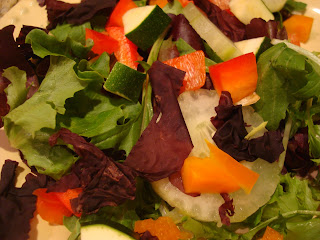 Mixed vegetable and greens salad with Dulse flakes