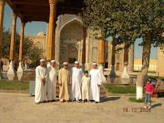 Makam Hadrat Syaikh Abdul Khaliq al Ghujdawani, qs.