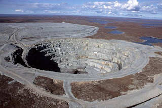 10 lubang terbesar yang di buat manusia di bumi