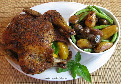 roasted chicken with fingerling potatoes, mushrooms and green beans