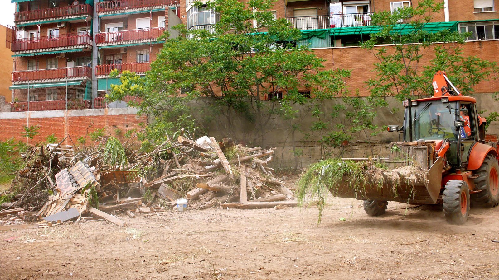 [estaesunaplaza4.JPG]