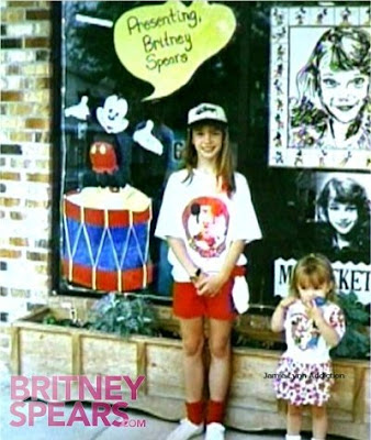 https://3.bp.blogspot.com/_Lb4A5NWpwtQ/SQByKFoosHI/AAAAAAAAAQo/nma1HRZ9yE8/s400/gallery_enlarged-britney-spears-child-dance-pics-101308-0017.jpg