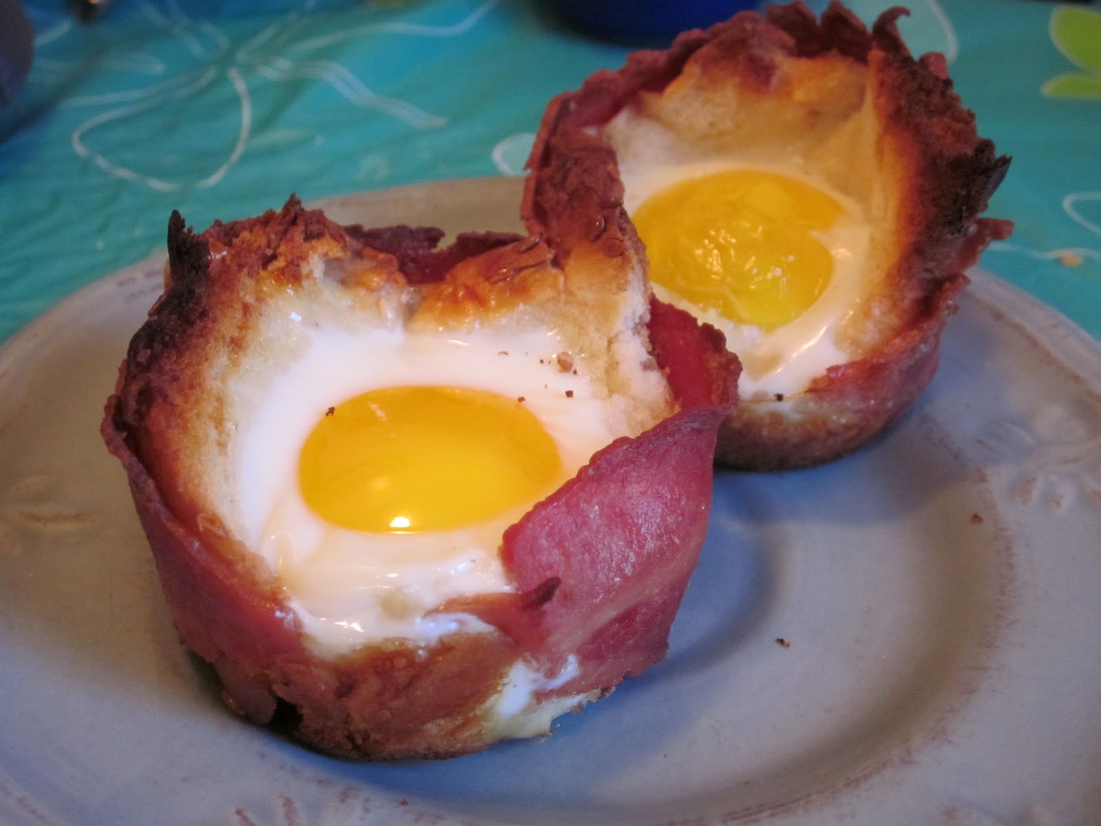 Dalia's Delights Turkey Bacon and Egg in Toast Cups