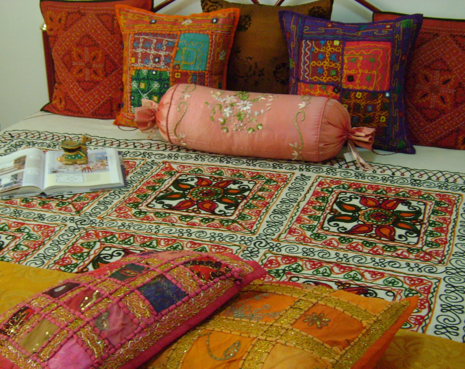 RAINBOW The Colours of India Traditional needle work from Rajasthan