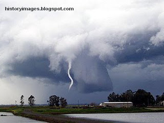 Amazing tornadoes of all times: Part Three