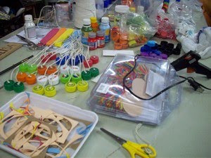 Elisa professora de ARTE: Confecção de brinquedos para o dia das crianças