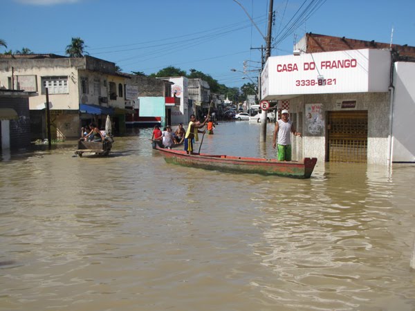 Sinmed abre posto de coleta de donativos para as vítimas das chuvas em Alagoas
