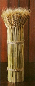 farmhouse musings: Dried Wheat Bundles&ndash;Perfect for Fall Decorating