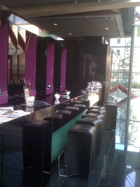 Hesperia Tower Hotel is a a 5 star hotel near the airport in Barcelona. Barcelona Hotel