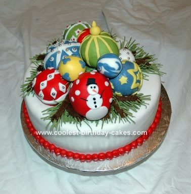 [coolest-christmas-ornaments-cake-3-29045.jpg]