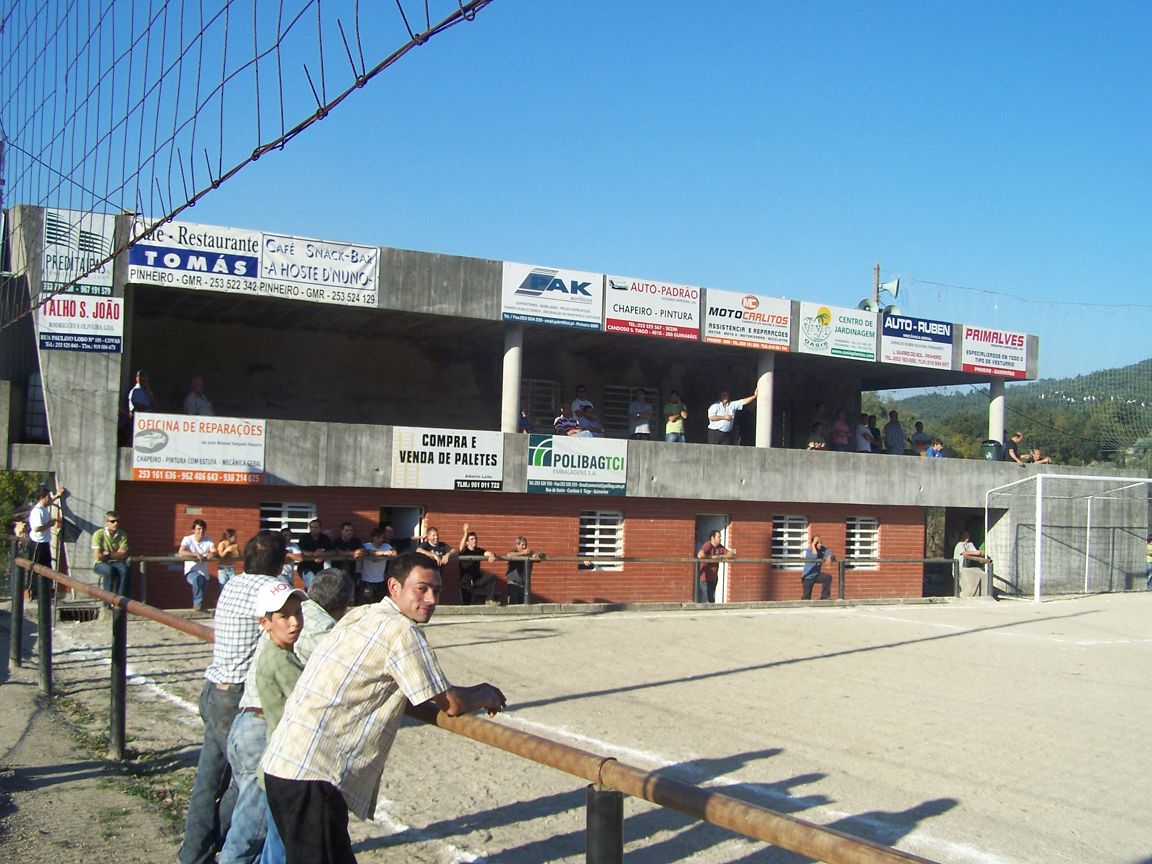 [Pinheiro+-campo+sede+e+bar.jpg]