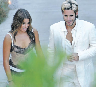 nem baj, v�gre van k�p:D b�r potn ezzel a cs�v�valxD?