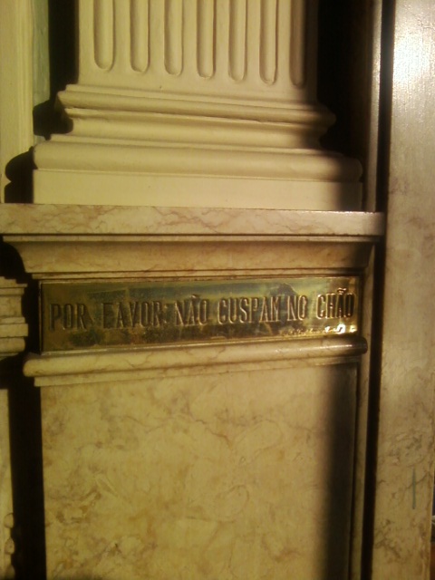 [abrasileiraporto.jpg]