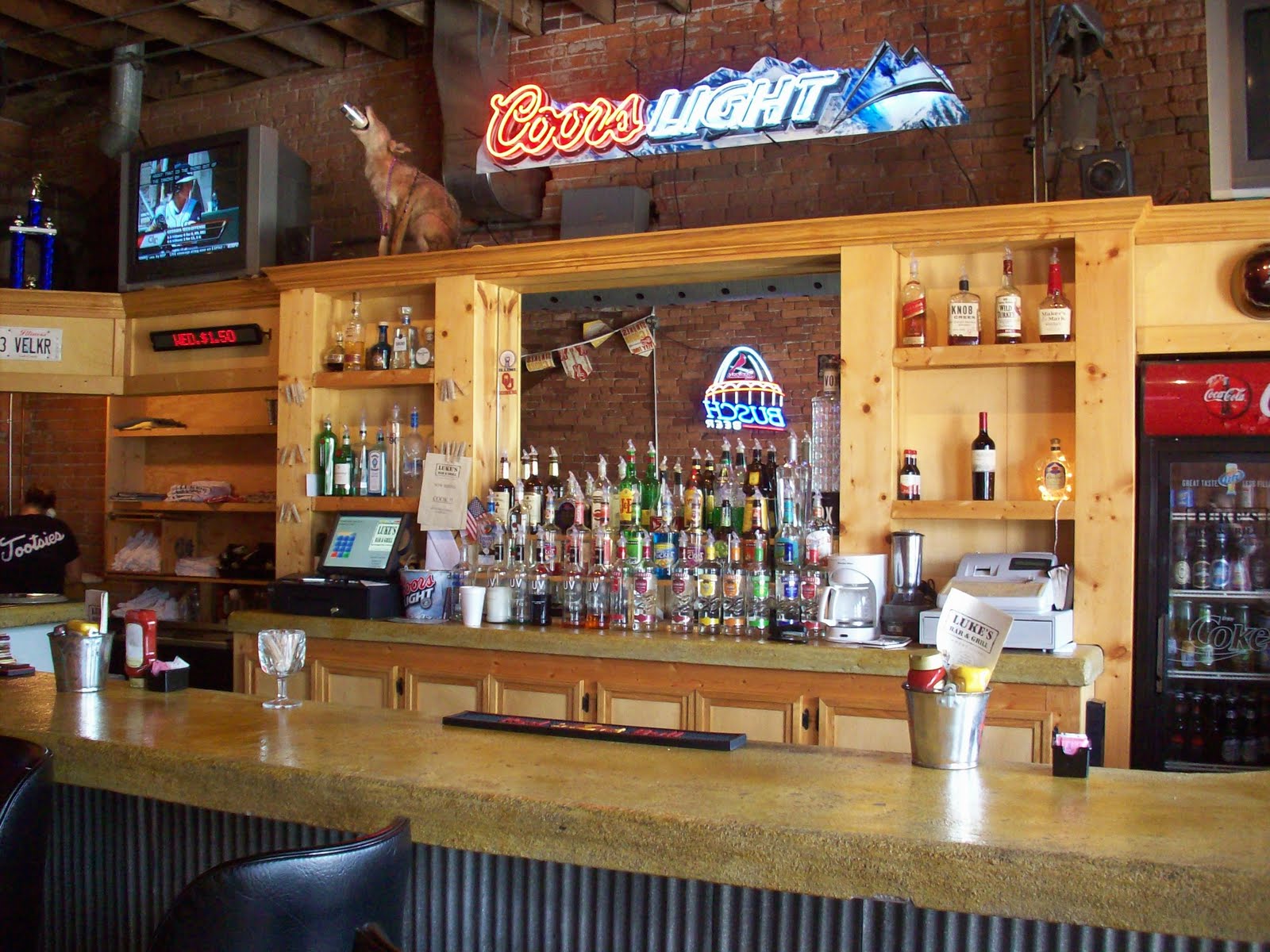 Life in Altamont Luke's Bar and Grill