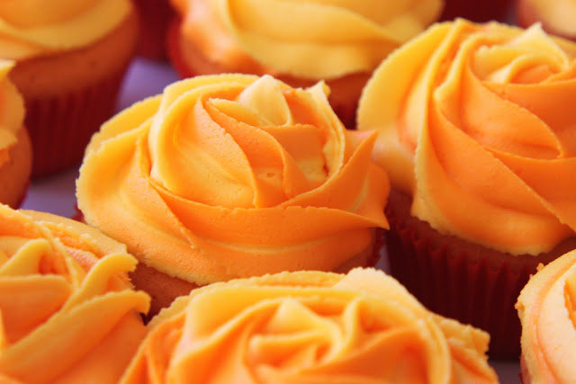 orange cupcakes @createdbydiane