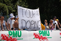 Banner protesting doping at the 2006 Tour de France, 1 July 2006
