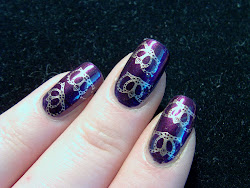 nails crown placed randomly same al designs
