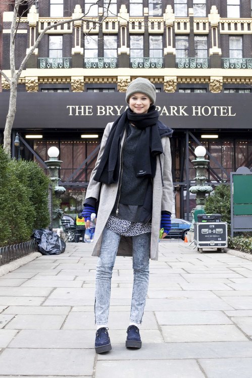 [Behati+Prinsloo-thumb-500x749.jpg]