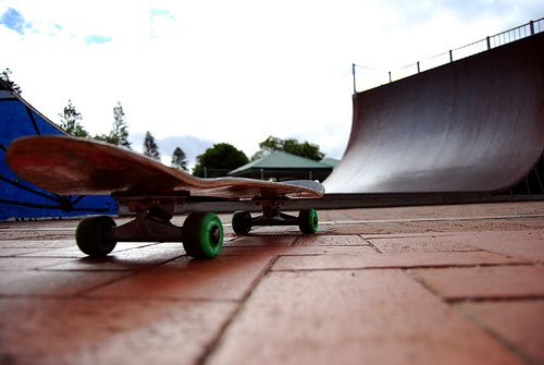 [skateboard.jpg]