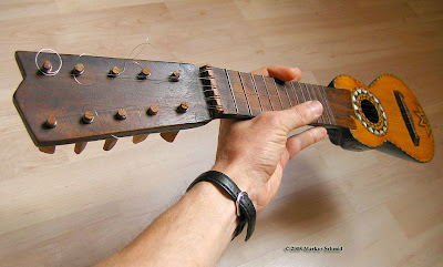 charangohabsburg - el taller creativo: Pegar un puente de charango y hacer  una clavija