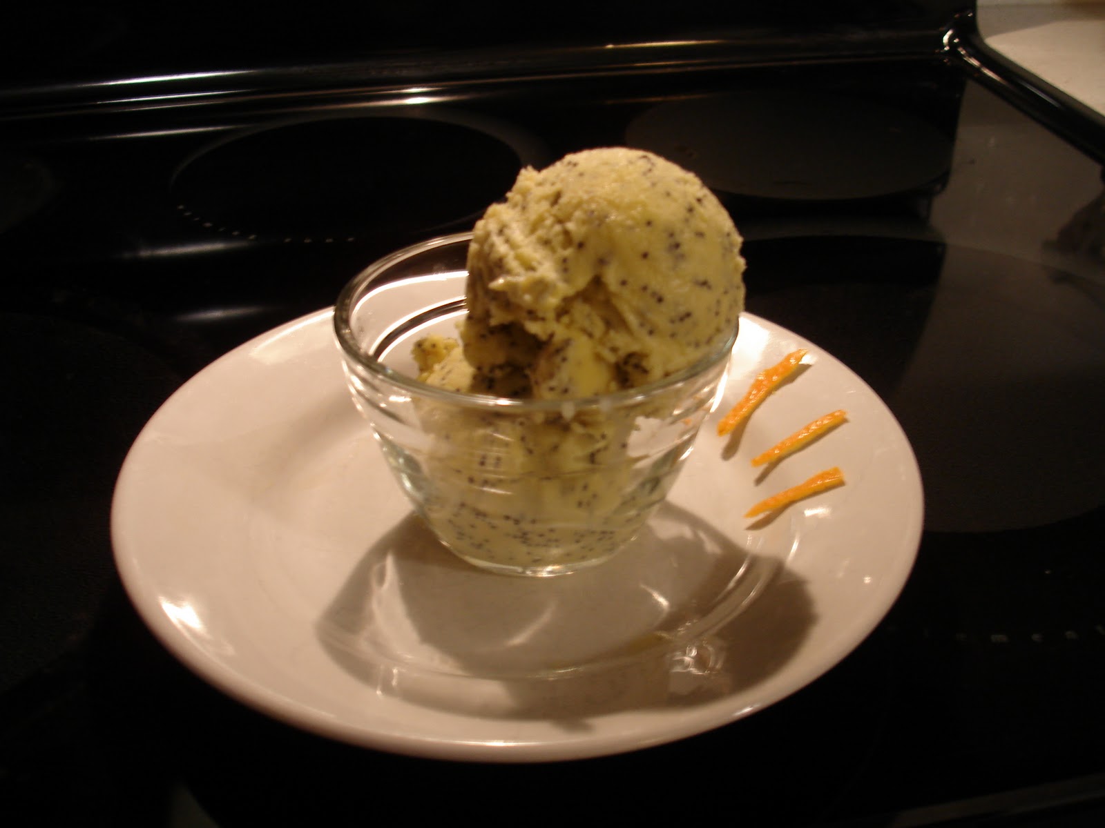 Recipe360 December 10th Vanilla and Poppy Seed IceCream