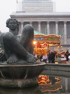 Birmingham statue, carousel and Town Hall