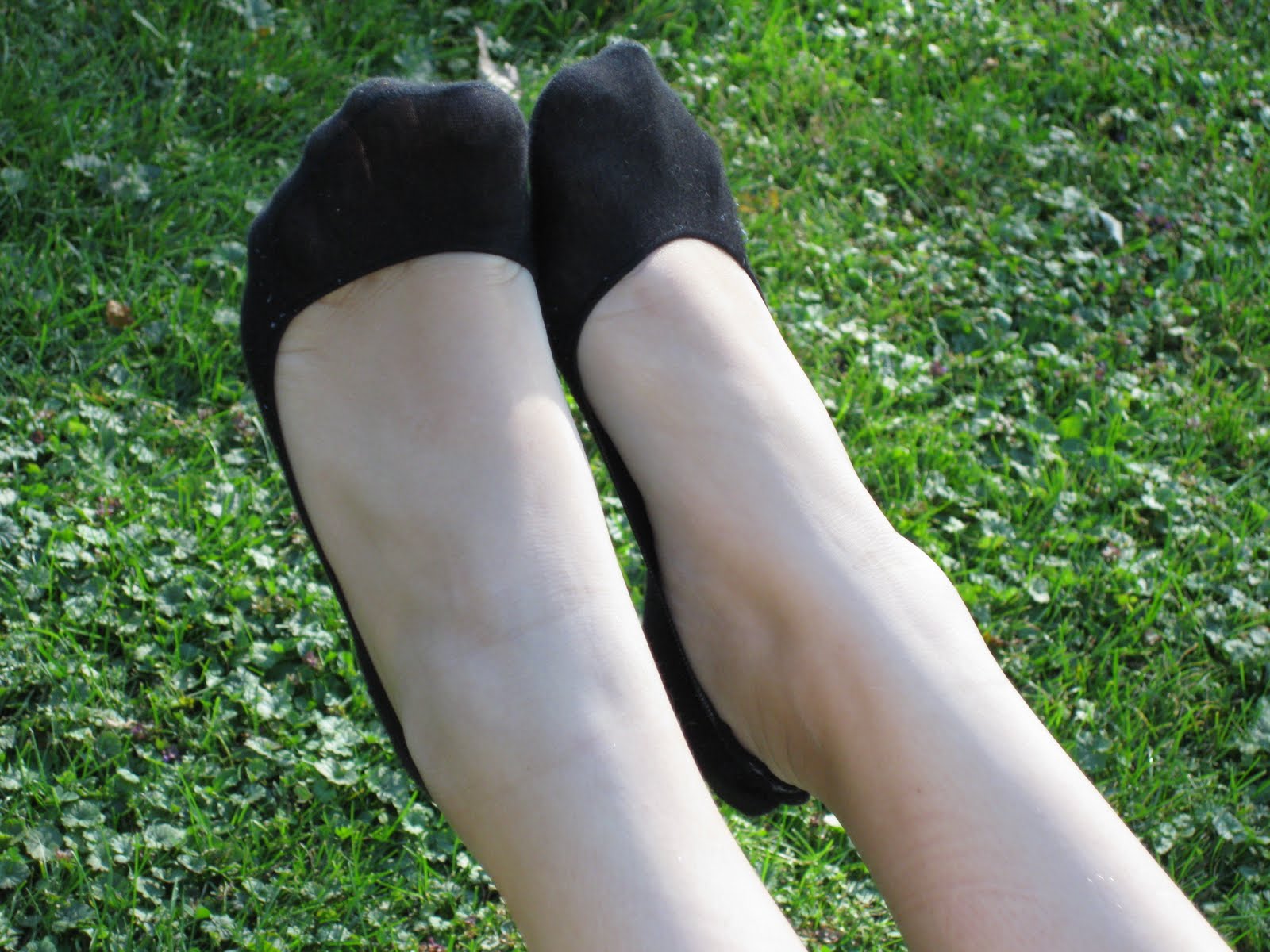 Students feet. Feet teen открытые носки. Nylon Socks. Nylon Socks on Bench.