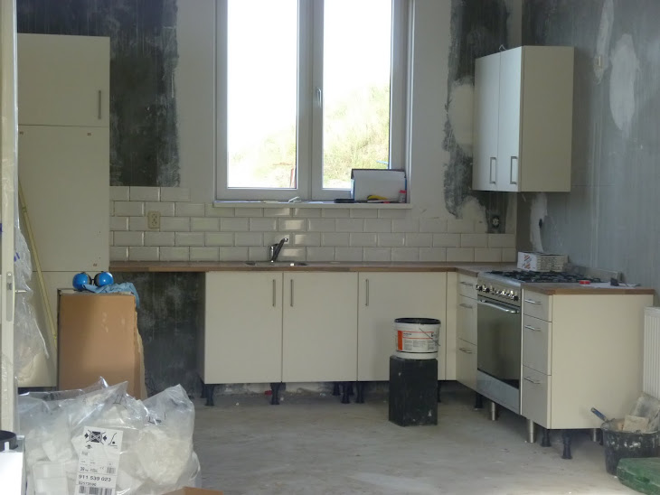Onze keuken wordt geplaatst !!